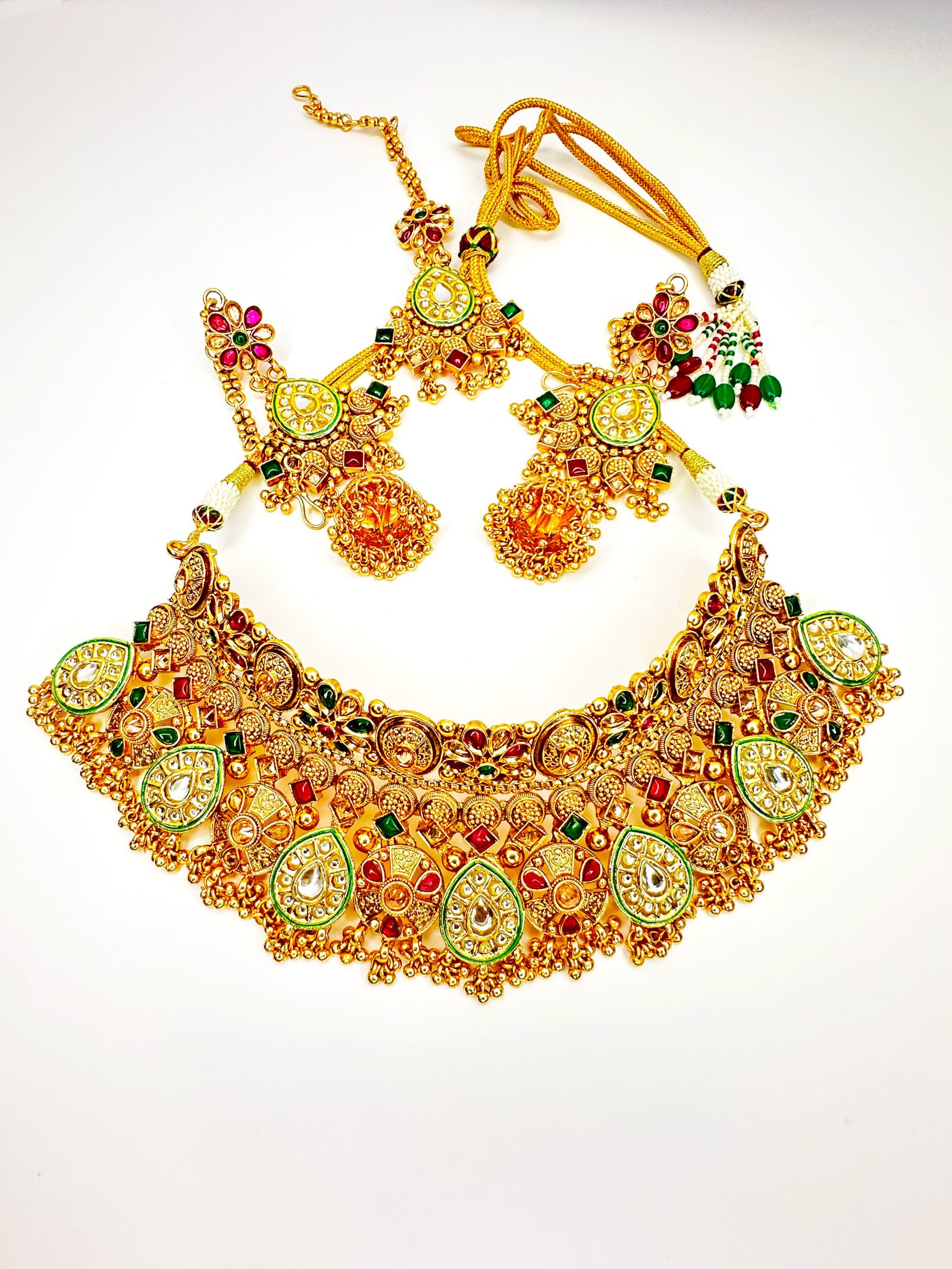 Kundan Jewelery