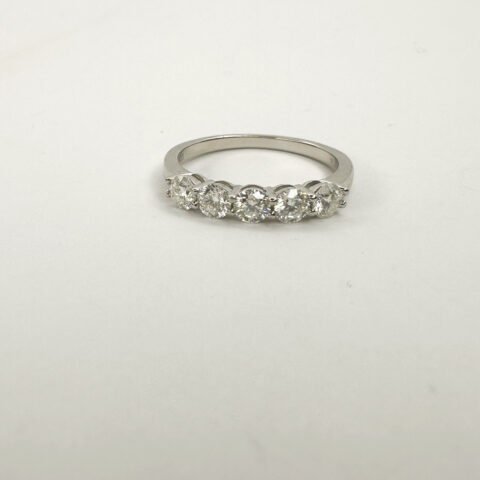 Beautiful Moissanite Ring – Jewelry for Sale at Rang e Zevar, Islamabad