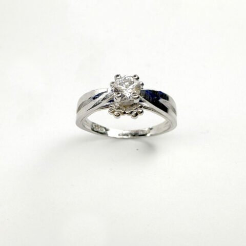 solitaire ring